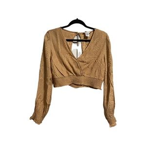Kirious NWT Crop Blouse Size L